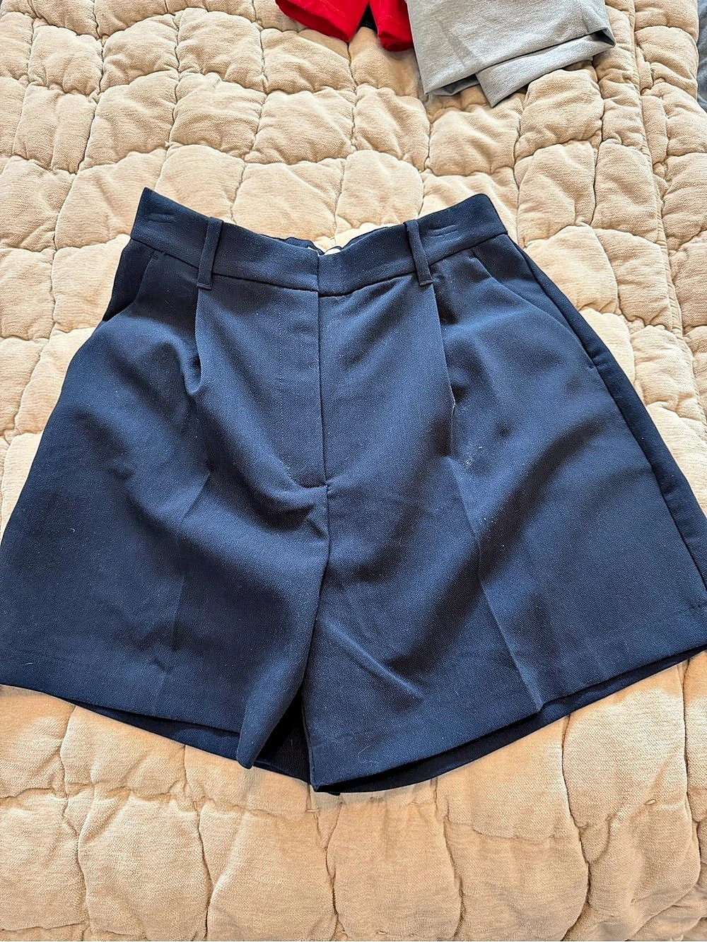 Abercrombie & Fitch High Rise Pleated Tailored Short Blue Shorts